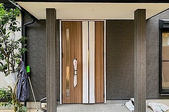 風を取り込める玄関
